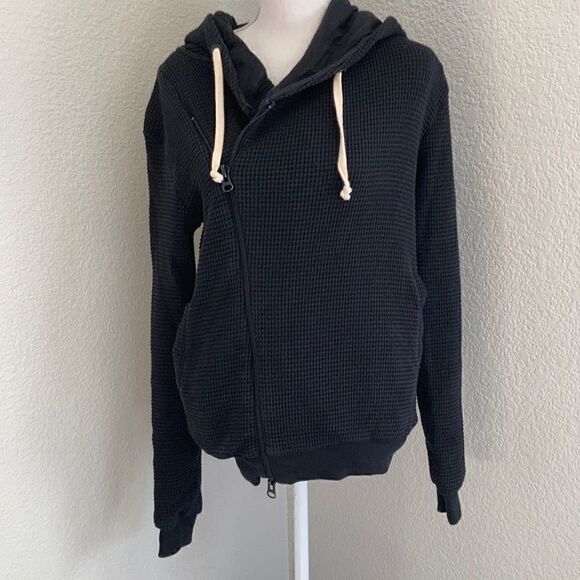 Mercer and Taylor Woman’s Waffle Knit Zip Up - Picture 1 of 7